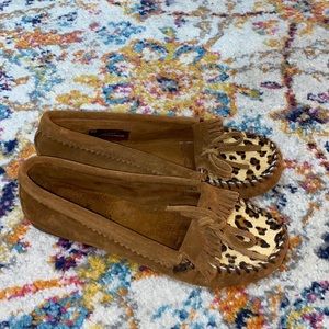 Brown & cheetah MINNETONKA moccasins
